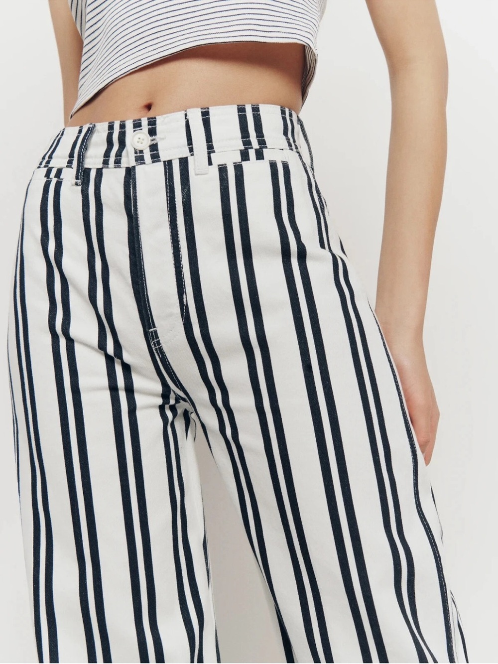 Reformation Logan Ultra High Rise - Wide Leg Striped Jeans - Size 23 - Picture 2 of 8